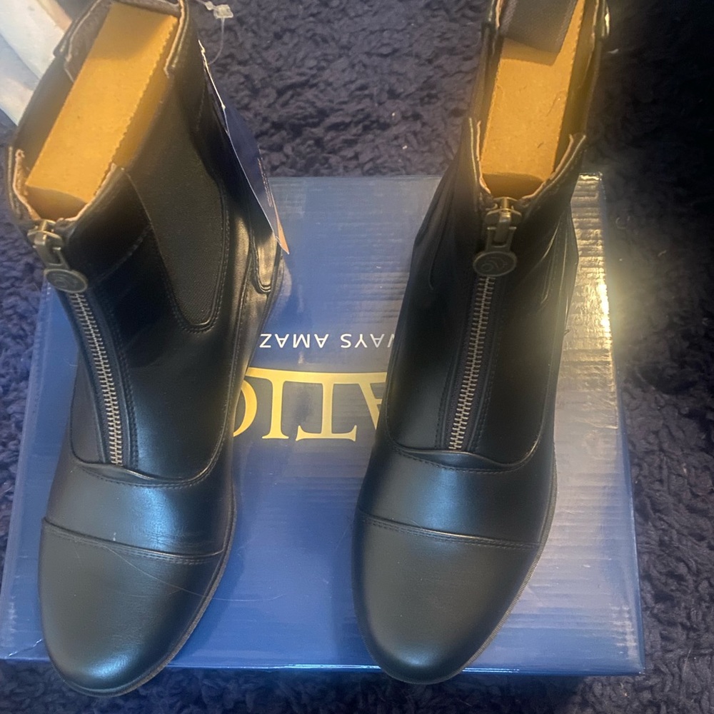 Ovation quantum paddock boots.